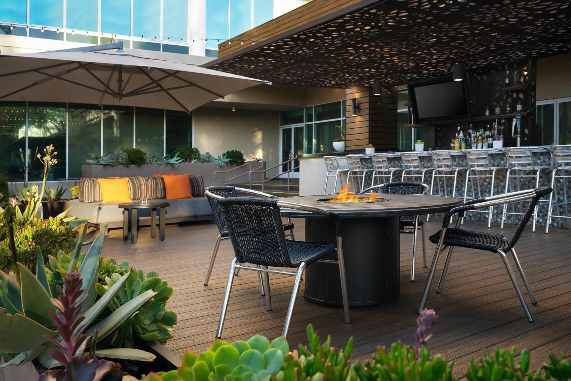 Warner Center Marriott Woodland Hills 3* Los Angeles